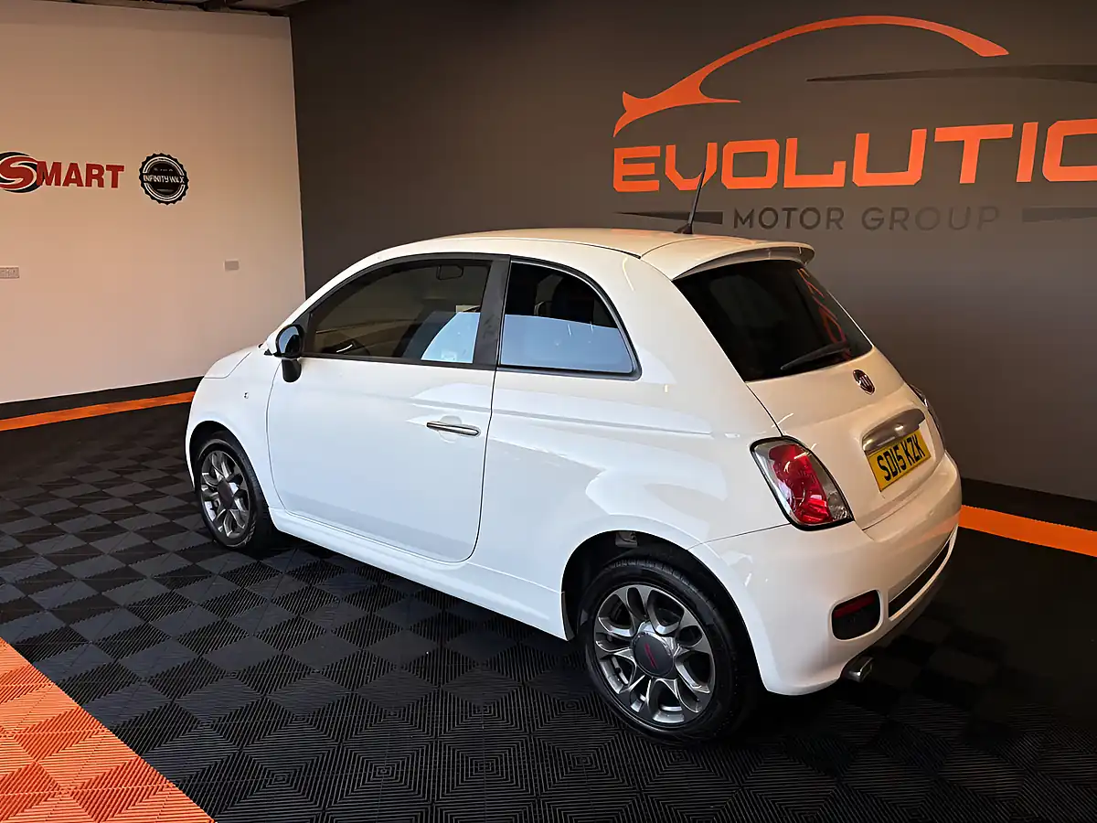 Used 2015 Fiat 500 S White - Interior and Exterior details 3
