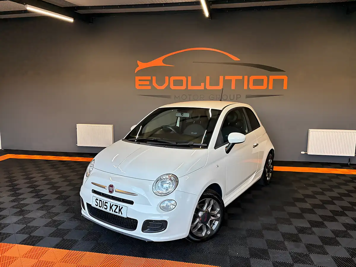 Used 2015 Fiat 500 S White - Interior and Exterior details 4