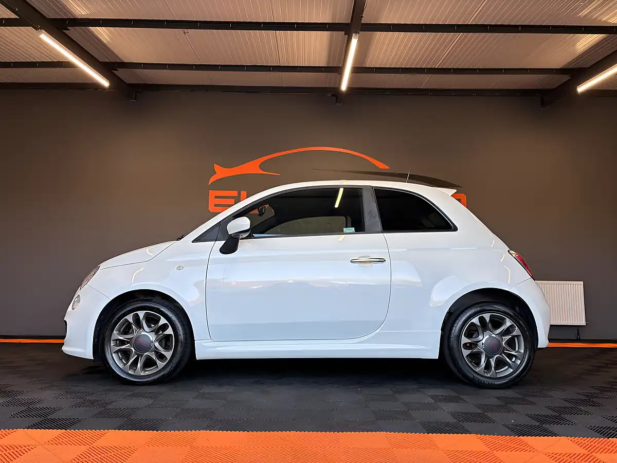 Used 2015 Fiat 500 S White - Interior and Exterior details 5