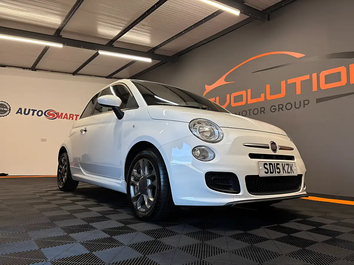 Used 2015 Fiat 500 S White - Interior and Exterior details 9