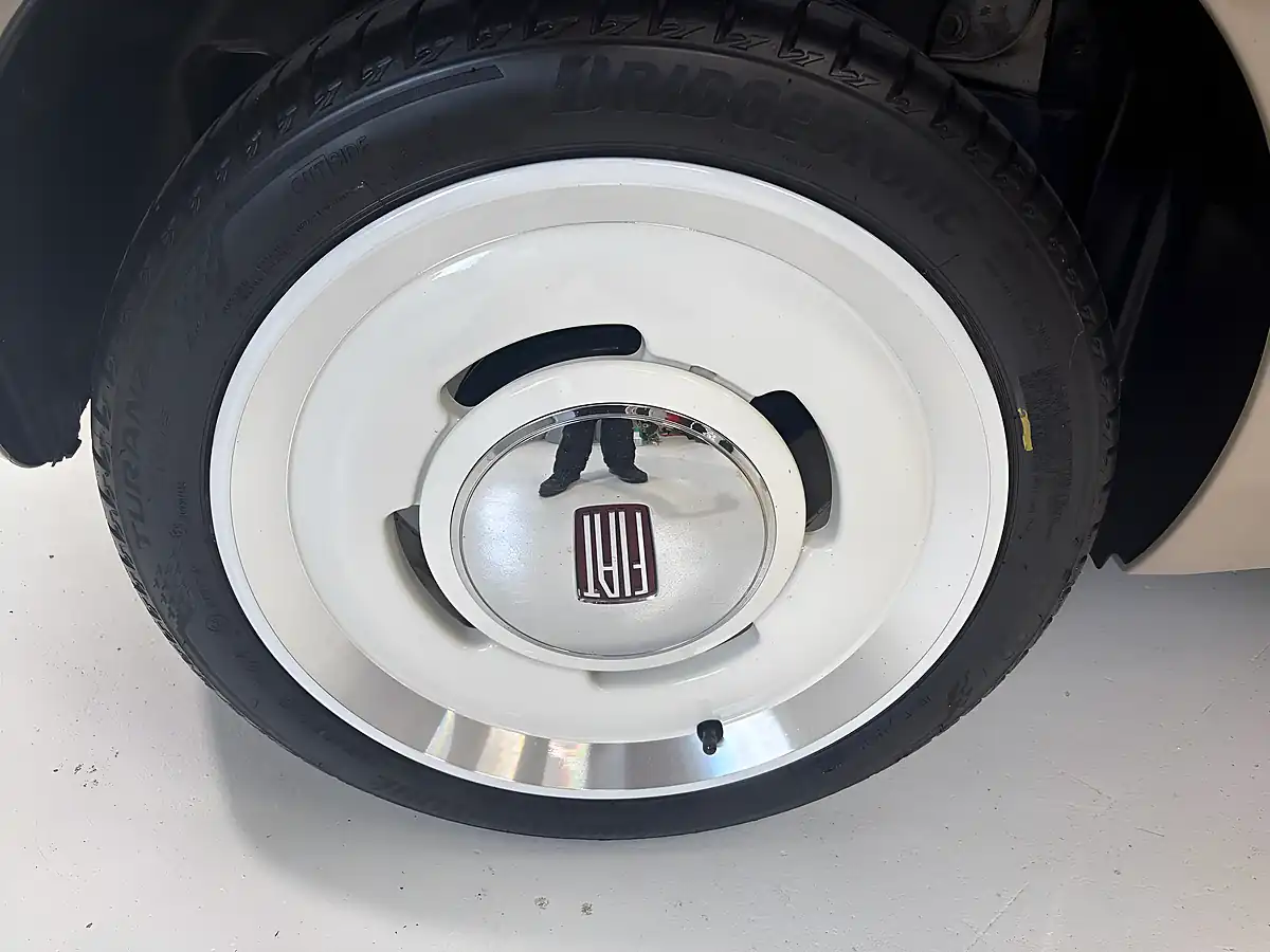 Used 2015 Fiat 500 Vintage 57 Brown - Interior and Exterior details 15