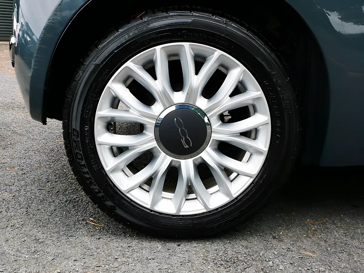 Used 2015 Fiat 500c Lounge Grey - Interior and Exterior details 14
