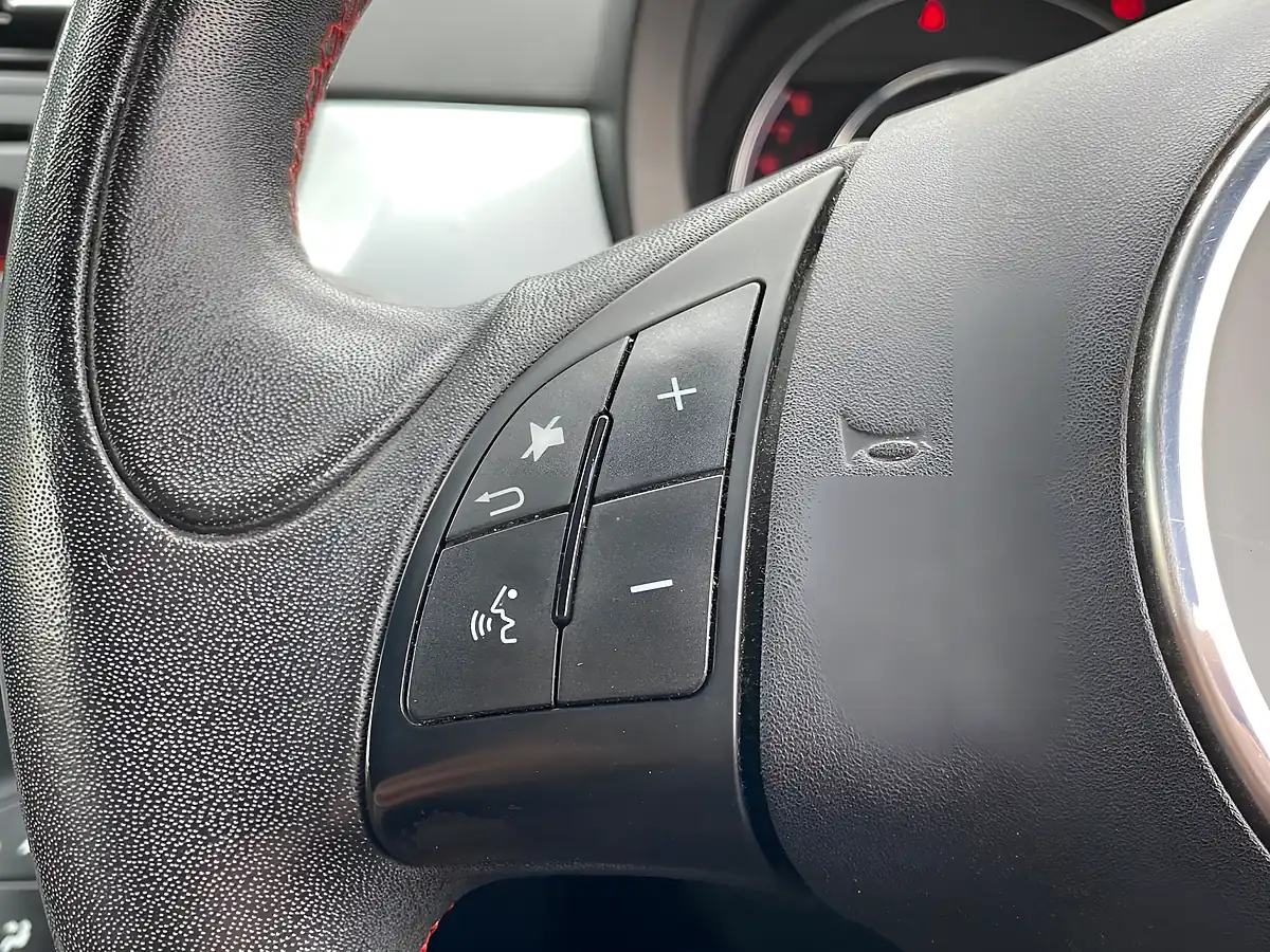 Used 2015 Fiat 500C S Red - Interior and Exterior details 19