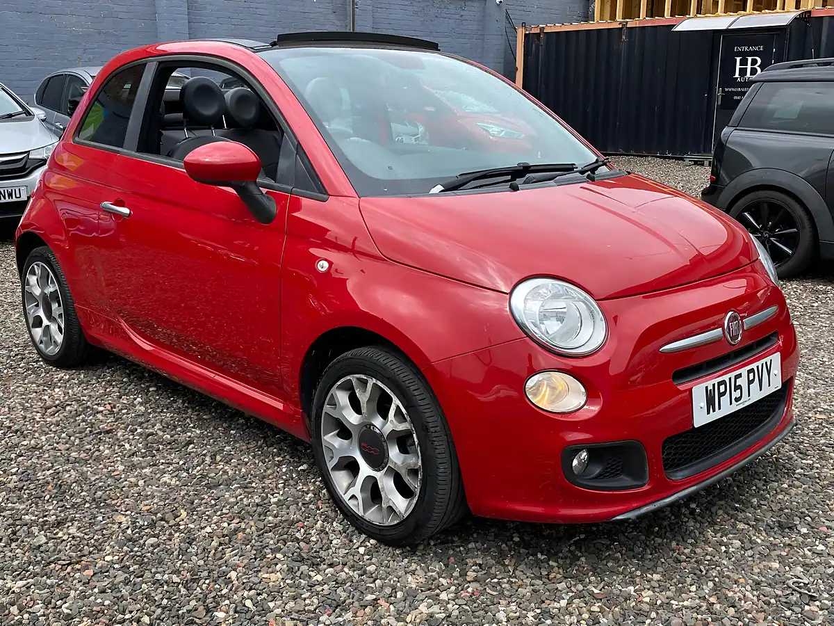 Used 2015 Fiat 500C S Red - Interior and Exterior details 2