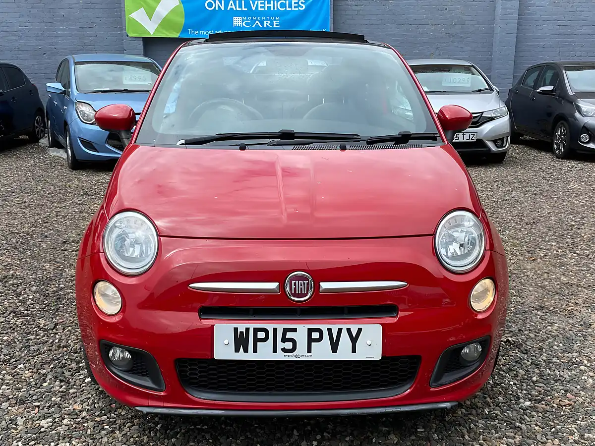 Used 2015 Fiat 500C S Red - Interior and Exterior details 4