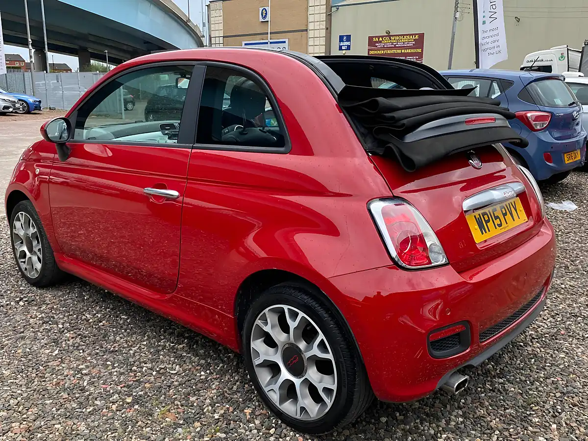 Used 2015 Fiat 500C S Red - Interior and Exterior details 7