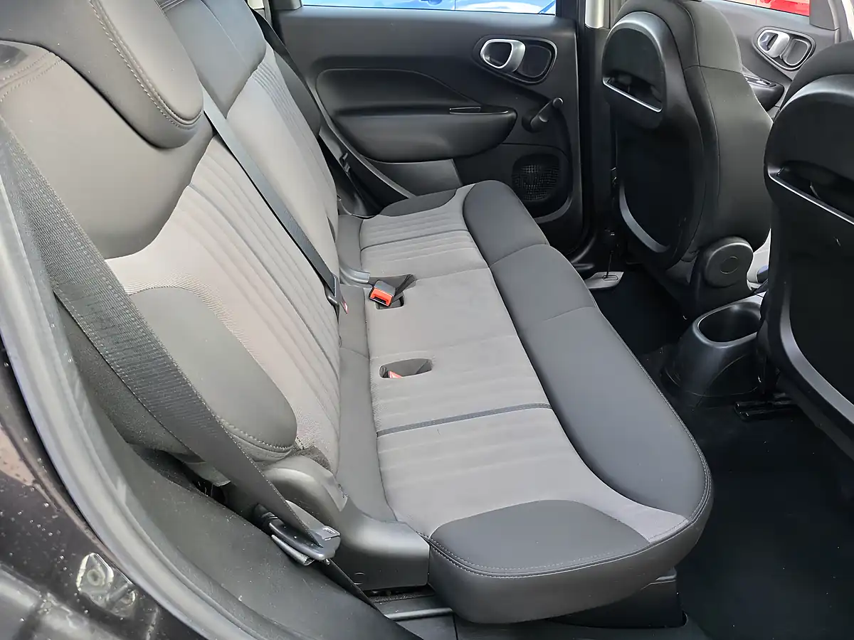 Used 2015 Fiat 500L Pop Star Grey - Interior and Exterior details 10