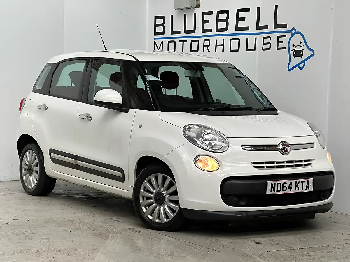 Used 2015 Fiat 500L Pop Star White - Front View