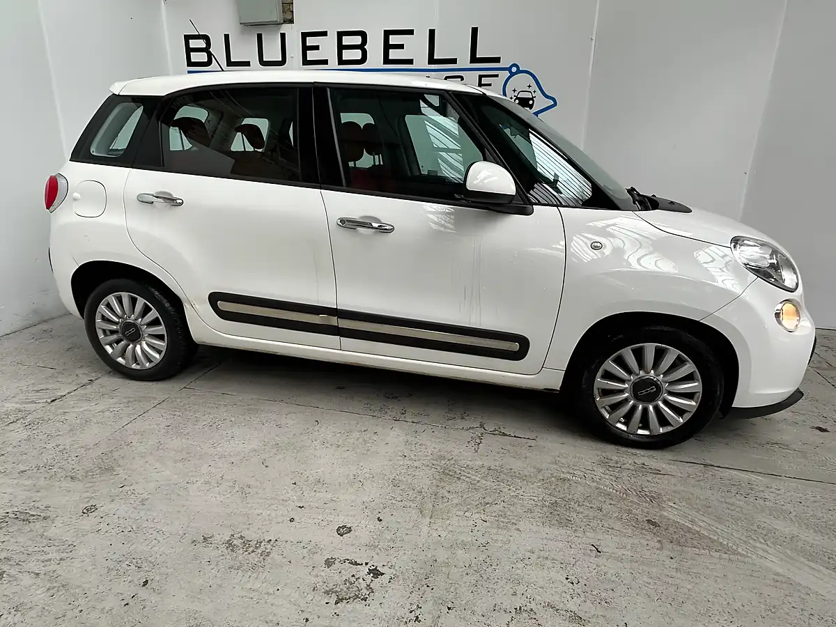 Used 2015 Fiat 500L Pop Star White - Interior and Exterior details 7