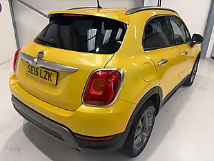 Used 2015 Fiat 500X Cross Amalfi Yellow - Interior and Exterior details 6