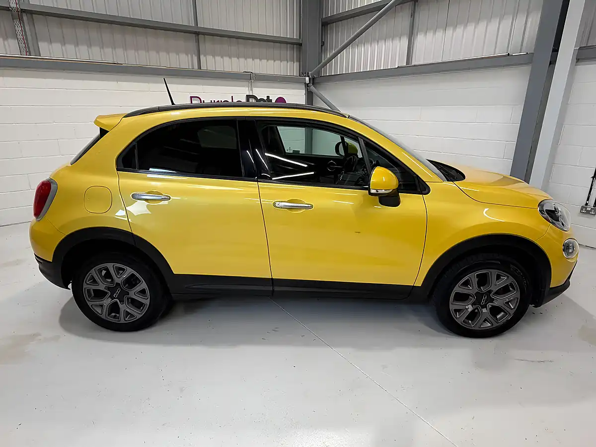 Used 2015 Fiat 500X Cross Amalfi Yellow - Interior and Exterior details 8