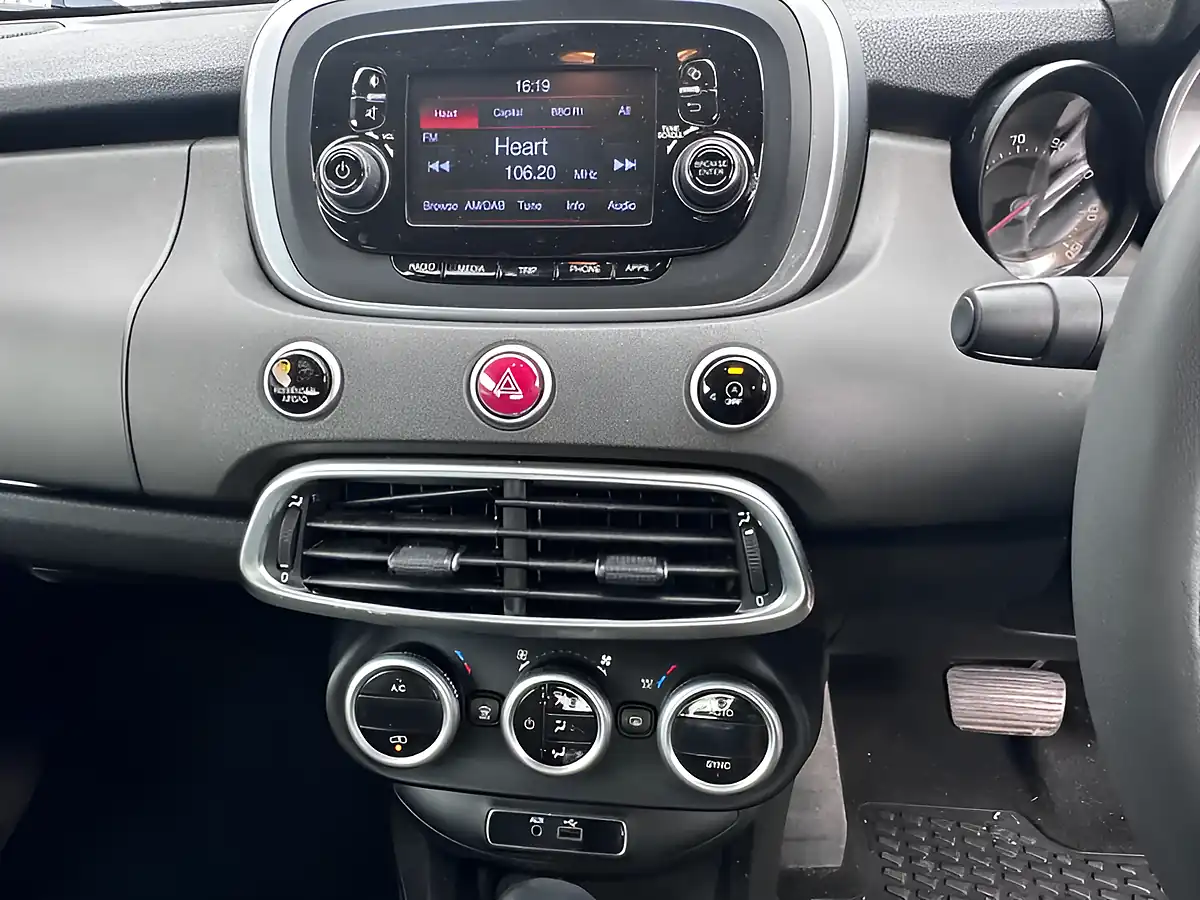Used 2015 Fiat 500X Cross Blue - Interior and Exterior details 18