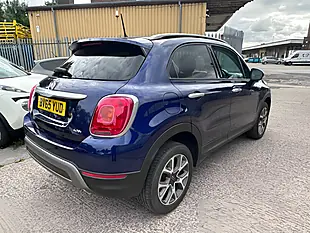 Used 2015 Fiat 500X Cross Blue - Interior and Exterior details 2