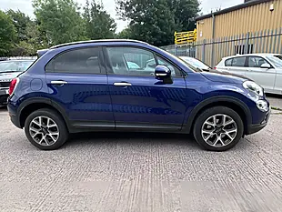 Used 2015 Fiat 500X Cross Blue - Interior and Exterior details 5