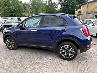 Used 2015 Fiat 500X Cross Blue - Interior and Exterior details 9