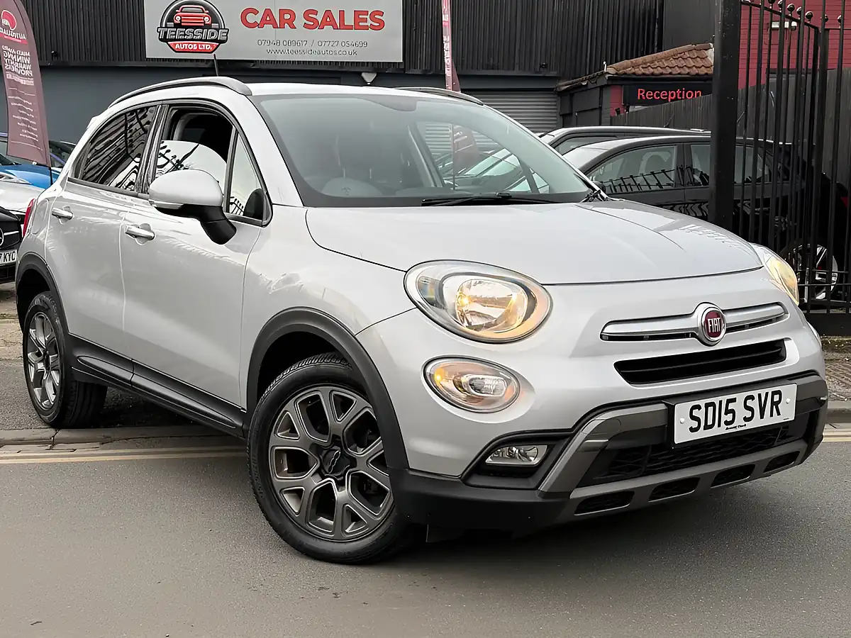 Used 2015 Fiat 500X Cross Grey - Front View