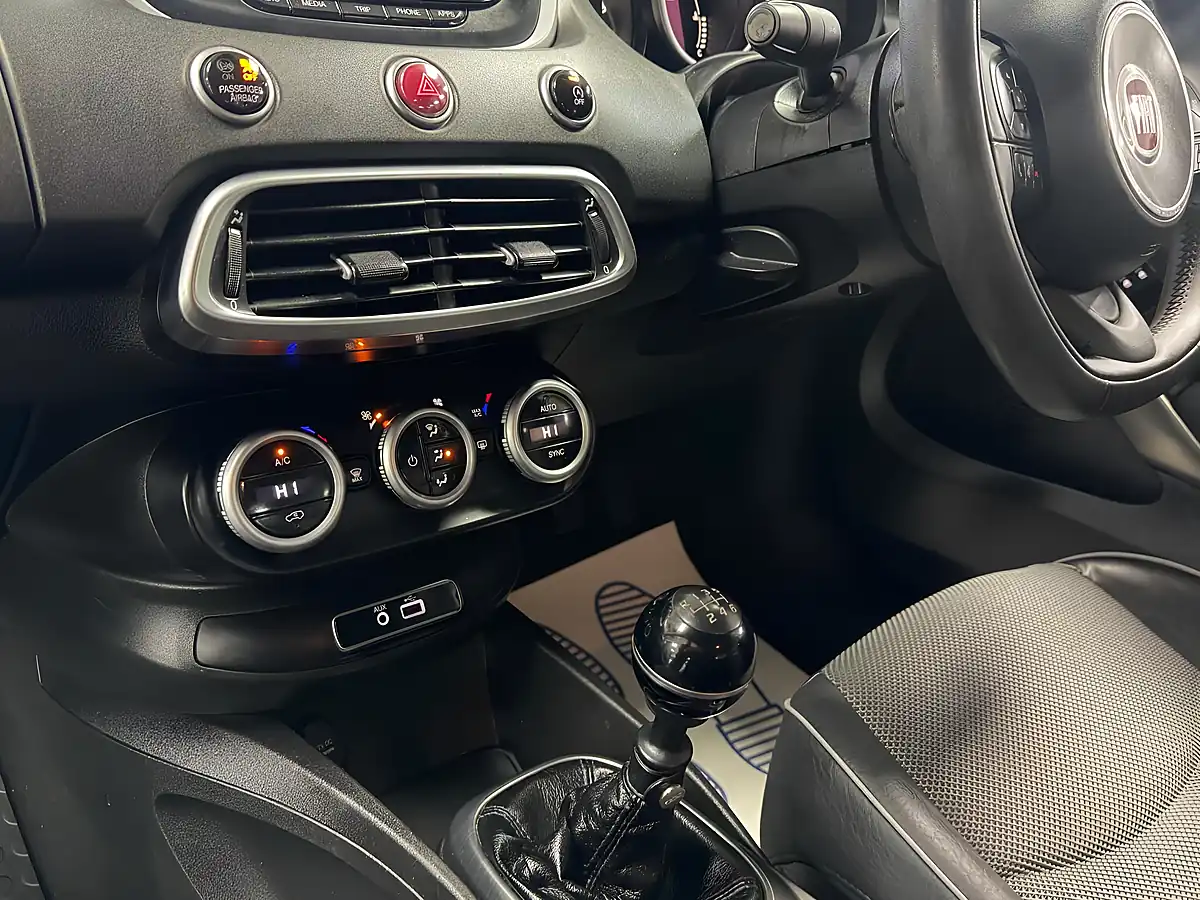 Used 2015 Fiat 500X Cross Grey - Interior and Exterior details 10