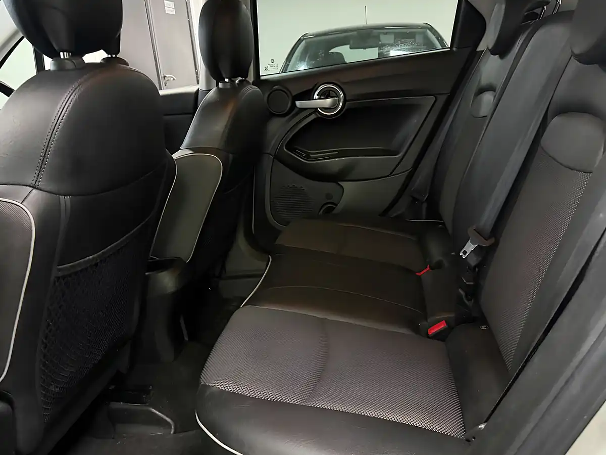 Used 2015 Fiat 500X Cross Grey - Interior and Exterior details 16