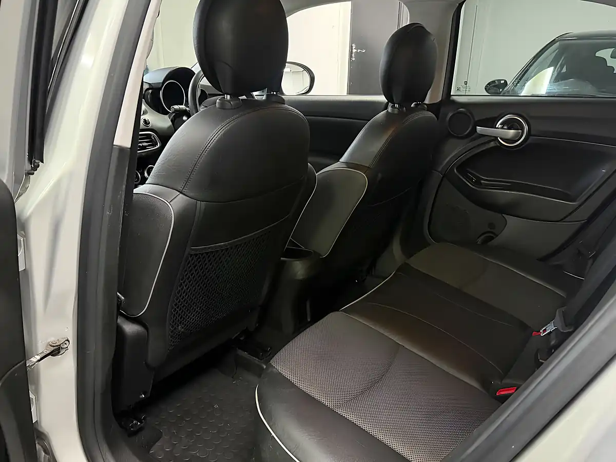 Used 2015 Fiat 500X Cross Grey - Interior and Exterior details 17