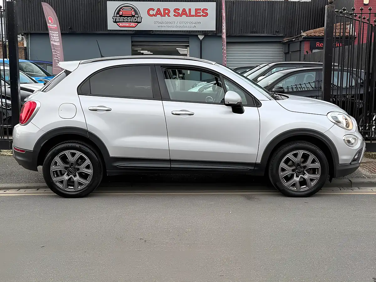 Used 2015 Fiat 500X Cross Grey - Interior and Exterior details 3