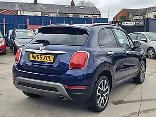 Used 2015 Fiat 500X Cross Plus Blue - Interior and Exterior details 13