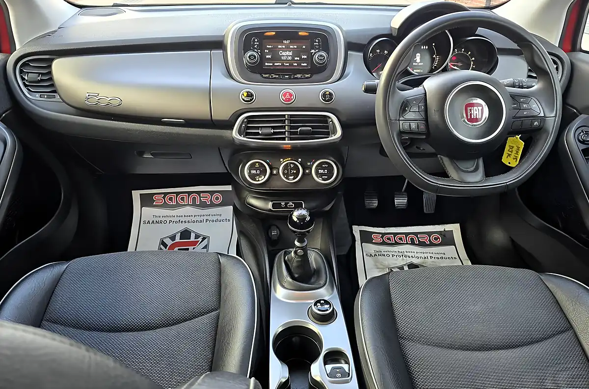 Used 2015 Fiat 500X Cross Red - Interior and Exterior details 10