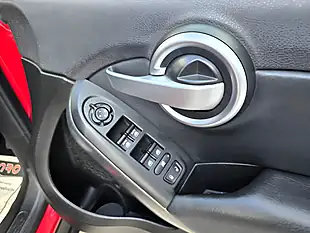 Used 2015 Fiat 500X Cross Red - Interior and Exterior details 13