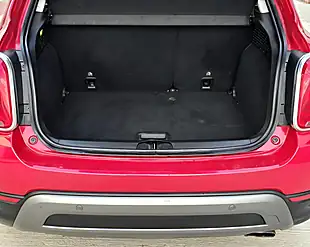 Used 2015 Fiat 500X Cross Red - Interior and Exterior details 15