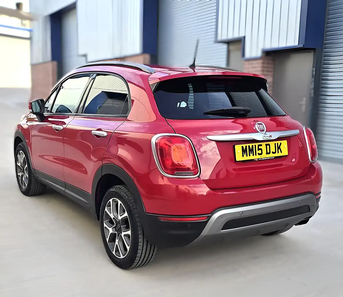 Used 2015 Fiat 500X Cross Red - Interior and Exterior details 6