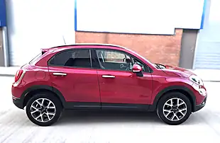 Used 2015 Fiat 500X Cross Red - Interior and Exterior details 9