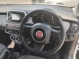 Used 2015 Fiat 500X Cross White - Interior and Exterior details 11