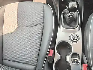 Used 2015 Fiat 500X Cross White - Interior and Exterior details 13