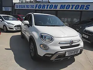 Used 2015 Fiat 500X Cross White - Interior and Exterior details 2