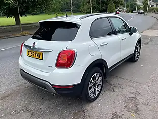 Used 2015 Fiat 500X Cross White - Interior and Exterior details 4