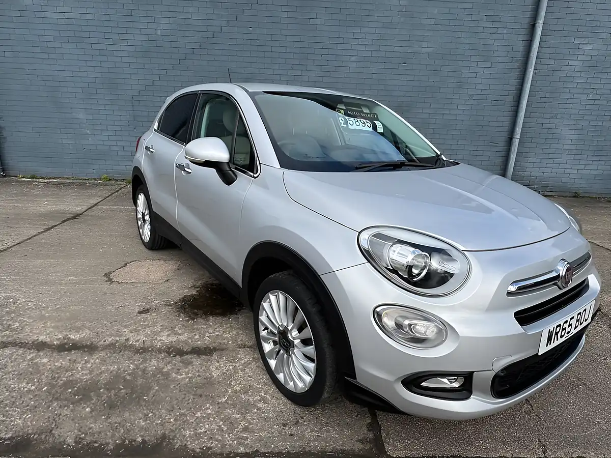 Used 2015 Fiat 500X Lounge Argento Grey - Front View