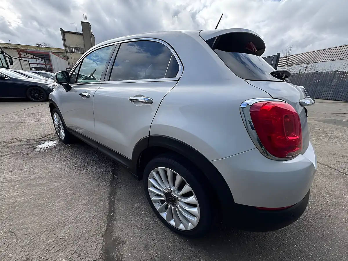 Used 2015 Fiat 500X Lounge Argento Grey - Interior and Exterior details 16