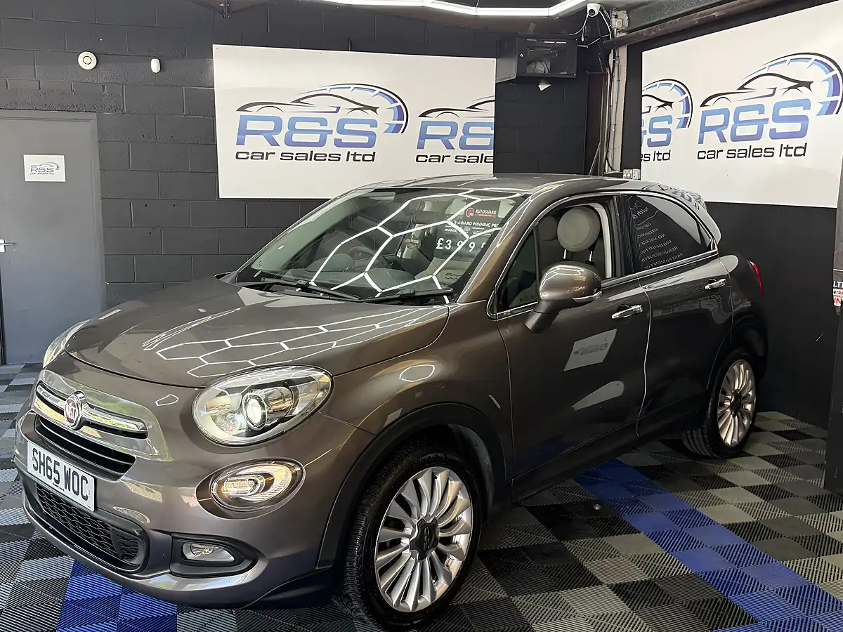Used 2015 Fiat 500X Lounge Bronze - Interior and Exterior details 13