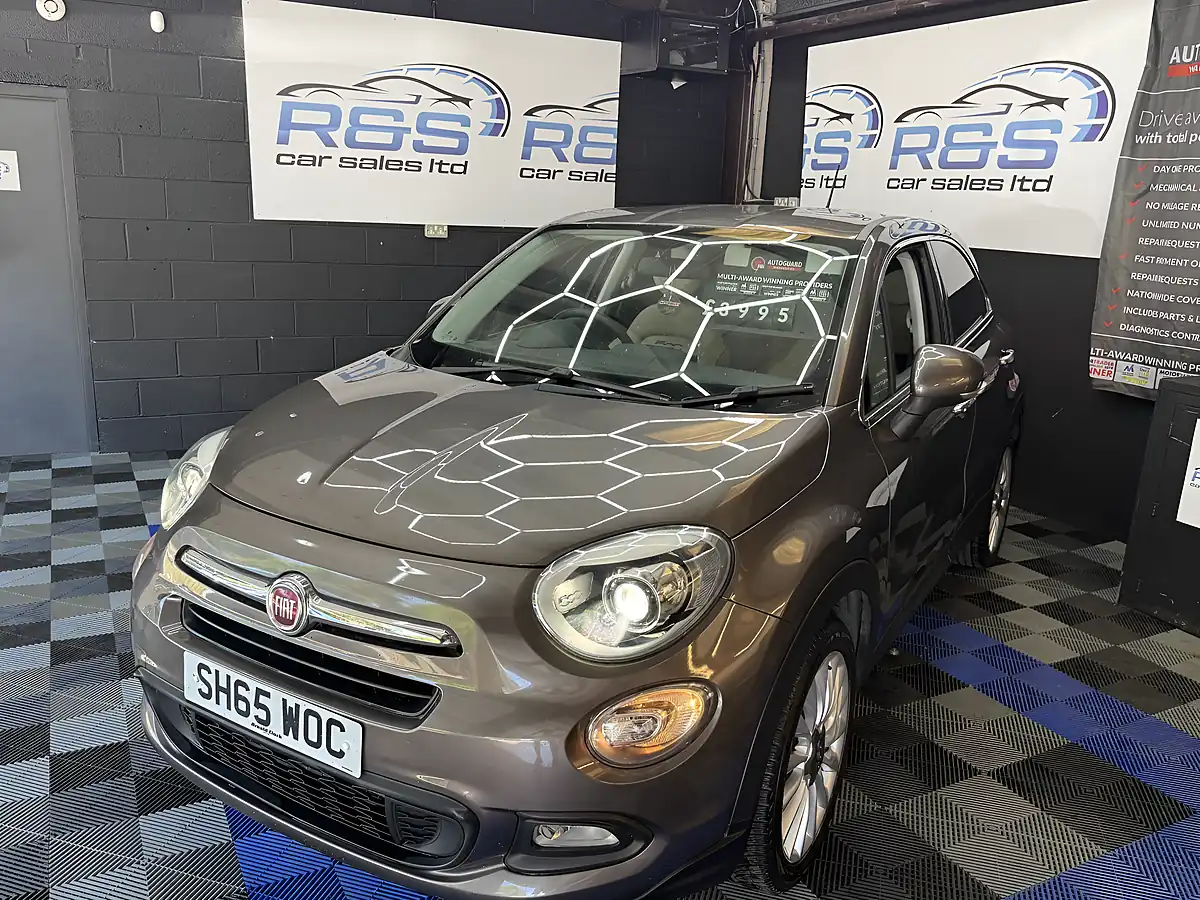 Used 2015 Fiat 500X Lounge Bronze - Interior and Exterior details 18