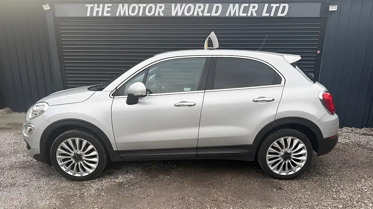 Used 2015 Fiat 500X Lounge Grey - Interior and Exterior details 10