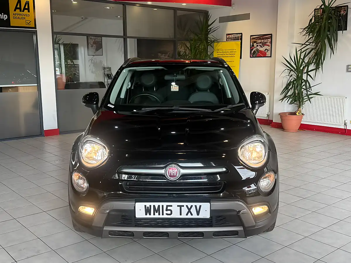 Used 2015 Fiat 500X Off-Road Look Cross Black - Interior and Exterior details 4