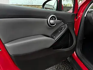 Used 2015 Fiat 500X Pop Star Red - Interior and Exterior details 18
