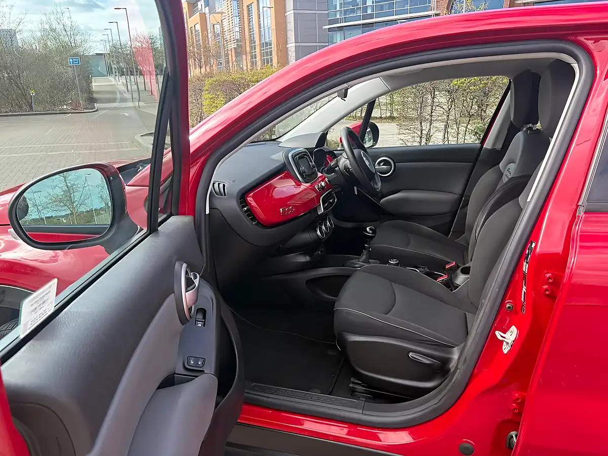Used 2015 Fiat 500X Red - Interior and Exterior details 15