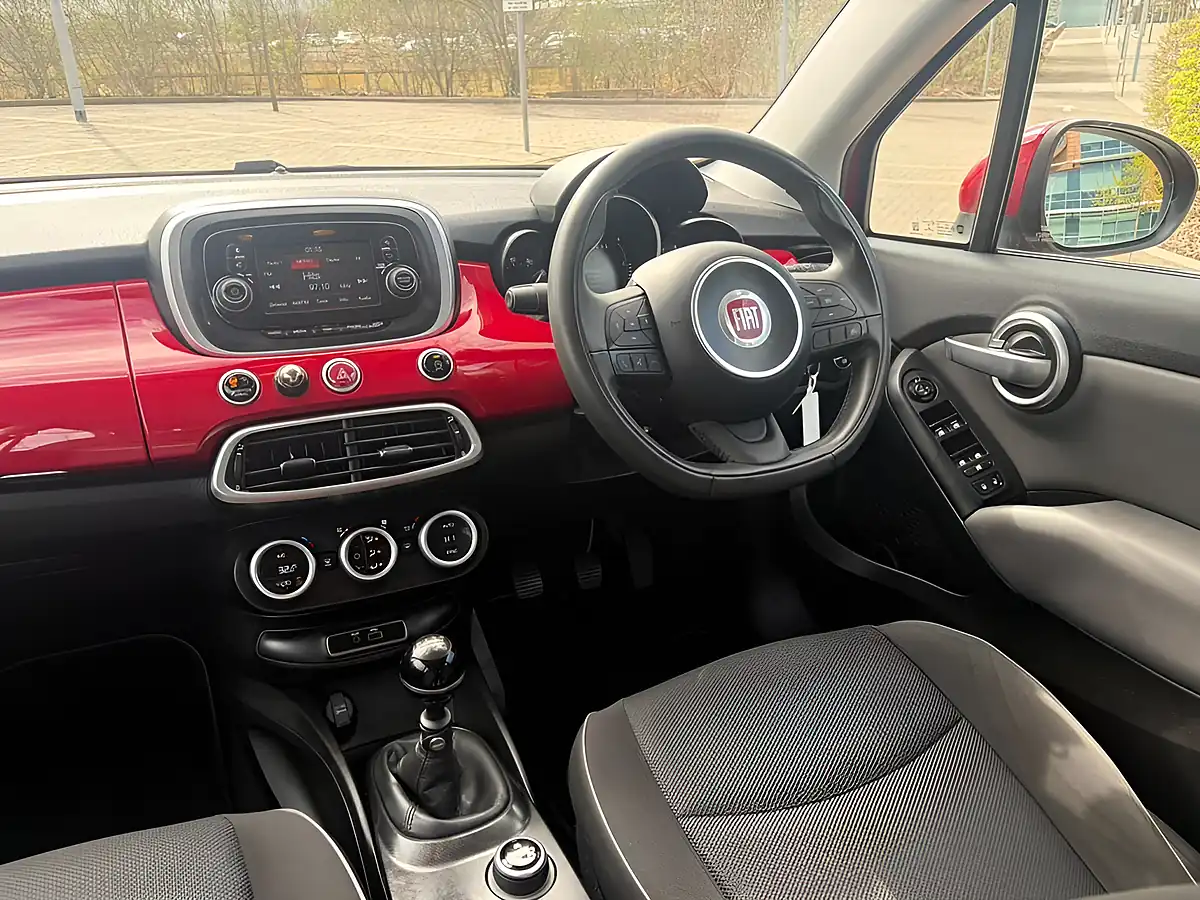 Used 2015 Fiat 500X Red - Interior and Exterior details 16