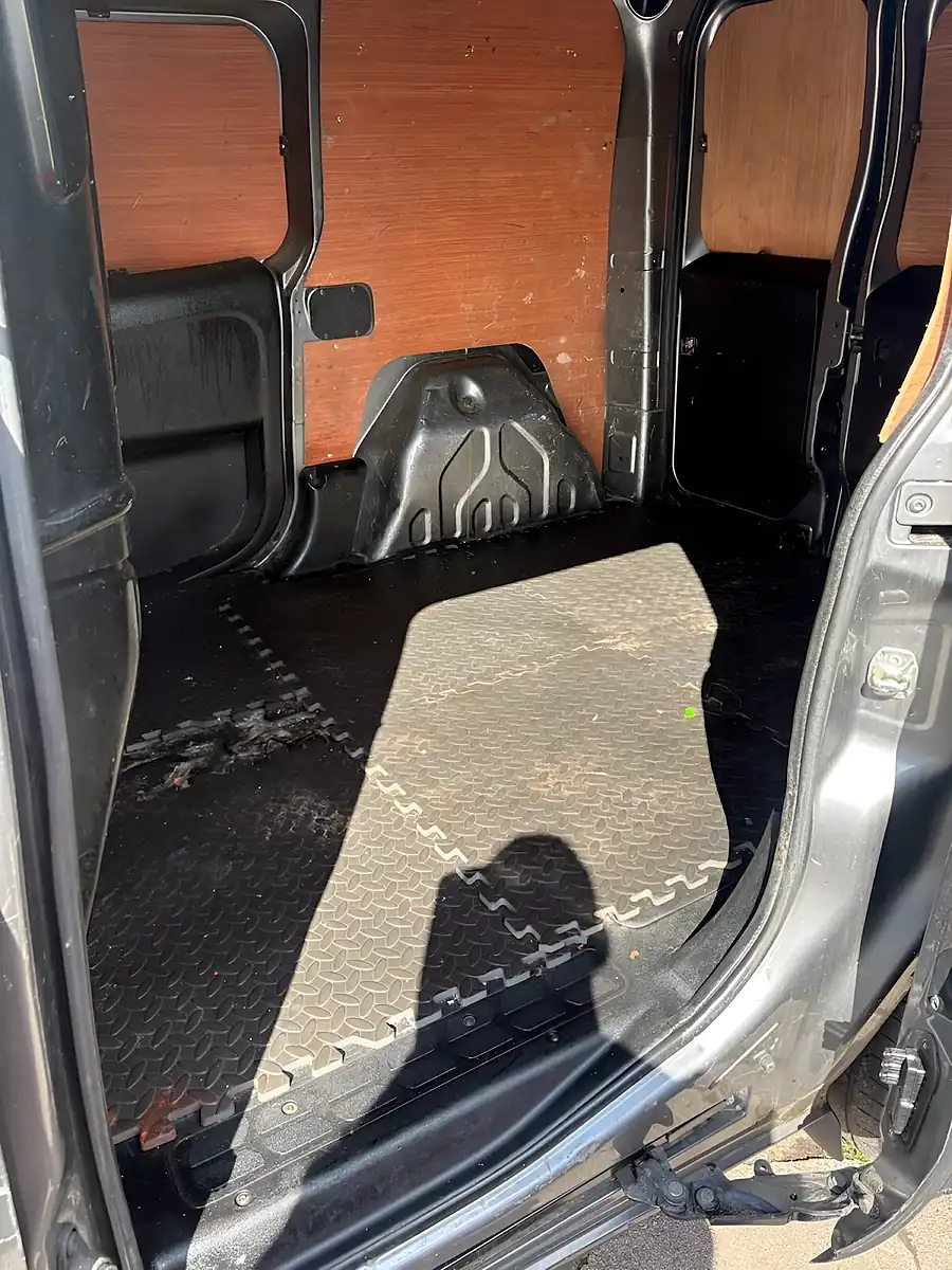 Used 2015 Fiat Doblo Active - Interior and Exterior details 6
