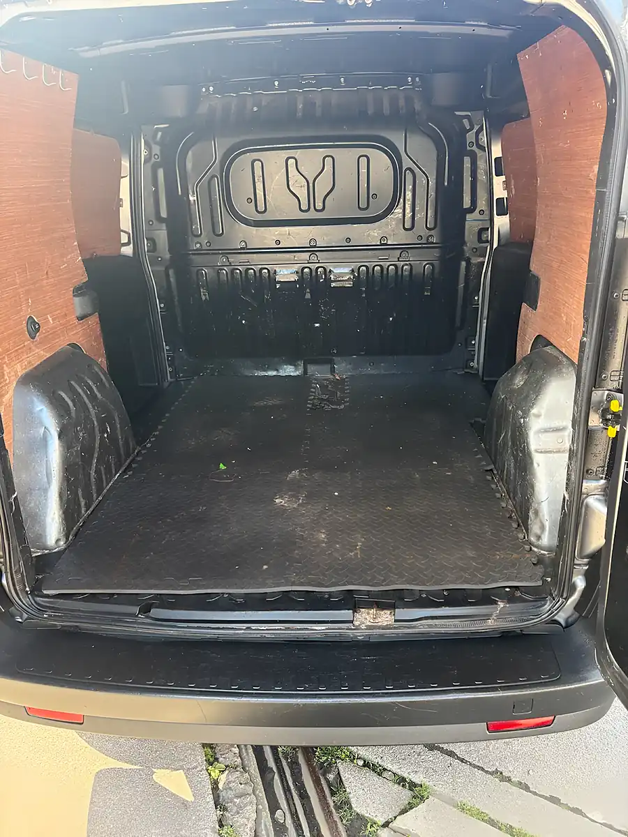 Used 2015 Fiat Doblo Active - Interior and Exterior details 7