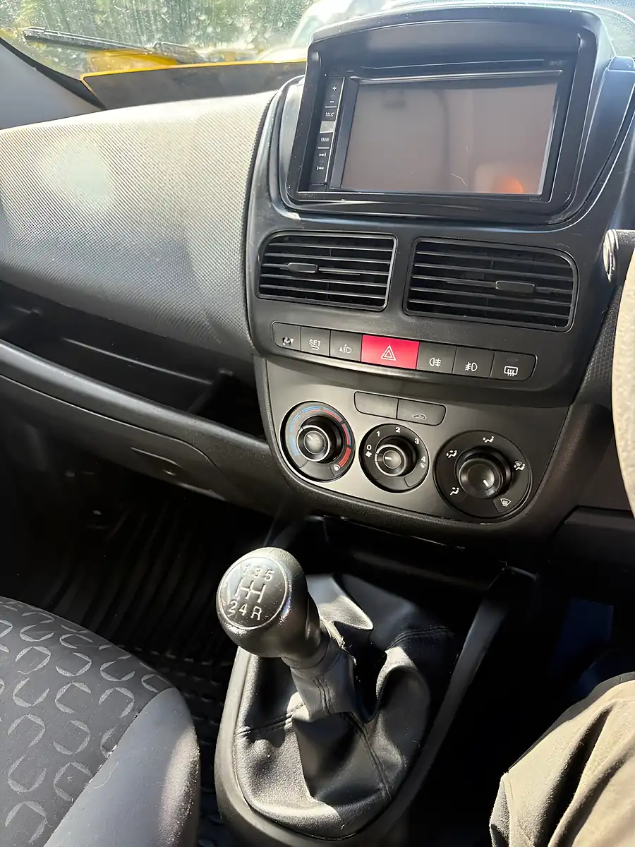 Used 2015 Fiat Doblo Active - Interior and Exterior details 8