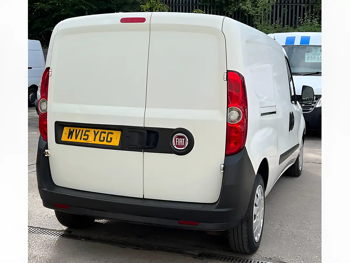 Used 2015 Fiat Doblo Maxi L2 H1 White - Interior and Exterior details 10