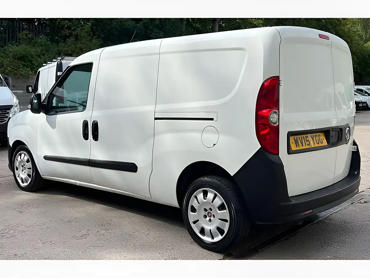 Used 2015 Fiat Doblo Maxi L2 H1 White - Interior and Exterior details 12