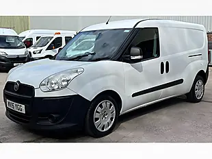 Used 2015 Fiat Doblo Maxi L2 H1 White - Interior and Exterior details 14