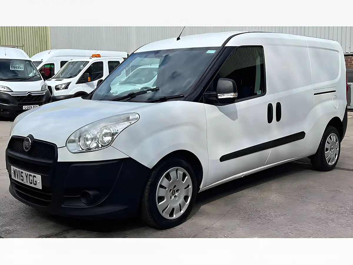 Used 2015 Fiat Doblo Maxi L2 H1 White - Interior and Exterior details 14